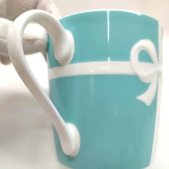 TIFFANY & CO. Bow Ribbon Bone China Blue Mug Cup 2pcs Set in Gift Box from Japan - Picture 6 of 8